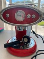 Illy Francis francis espresso machine, Ophalen, Gebruikt, Afneembaar waterreservoir, 2 tot 4 kopjes