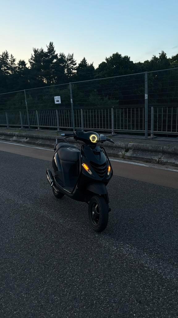 Piaggio zip bklasse, Motoren, Motoren | Piaggio, Bedrijf, Scooter, 11 kW of minder, 1 cilinder, LED Verlichting, Ophalen of Verzenden
