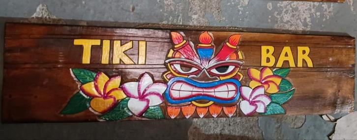 planche Tiki bar 50 cm en bois d albesia, Antiek en Kunst, Kunst | Beelden en Houtsnijwerken, Ophalen of Verzenden