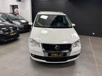VW TOURAN 1.4 LITER BENZINE/2010/NAVIGATIE/TOP STAAT, Auto's, Bluetooth, Euro 5, Zwart, Wit