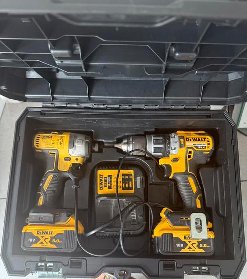 Nieuwe DEWALT 5.0Ah machines, Zakelijke goederen, Machines en Bouw | Liften, Steigers en Ladders, Ophalen of Verzenden