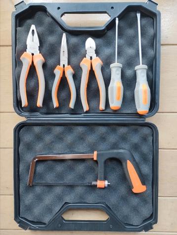 Koffertje met toolset 6pcs WERCKMANN (NEW) beschikbaar voor biedingen