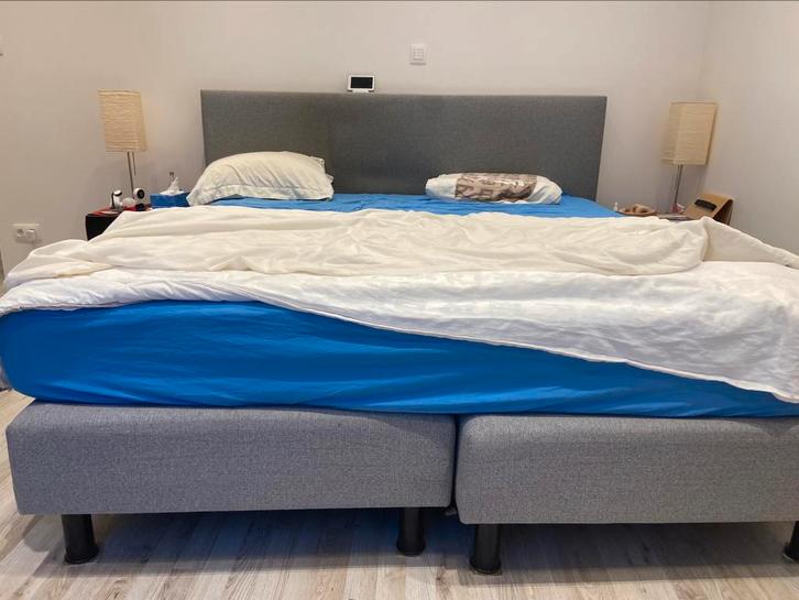 Boxspring 180x200, Huis en Inrichting, Slaapkamer | Boxsprings, Gebruikt, 180 cm, 200 cm, Tweepersoons, Grijs, Ophalen