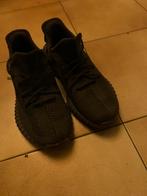 Adidas Yeezy Dark Grey nieuwstaat 43 1/3, Vêtements | Hommes, Chaussures, Comme neuf, Baskets, Autres couleurs, Enlèvement ou Envoi