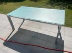 Tafel met glazen blad op stalen onderstel ( Zemst), Huis en Inrichting, Tafels | Salontafels, Ophalen, Gebruikt, 50 tot 75 cm