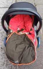maxicosy met zonnekap en voetenzak, Ophalen, Autogordel, Zo goed als nieuw, 0 t/m 13 kg