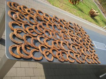 HOEFIJZERS voor kunst beschikbaar voor biedingen