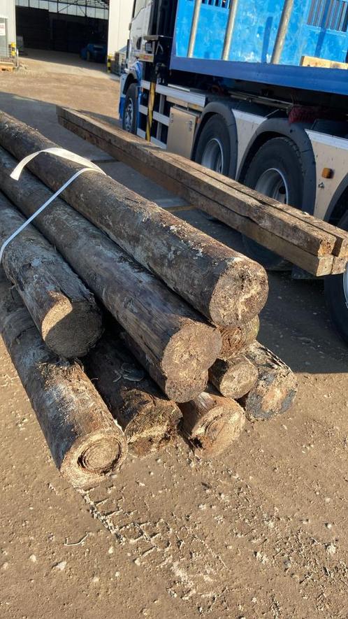 Gebruikte gecresoteerde ronde palen kop 11 x 400 paal, Tuin en Terras, Palen, Balken en Planken