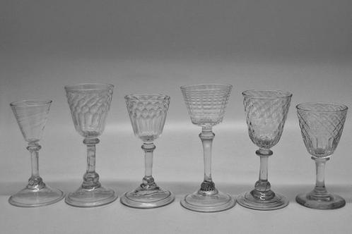 Luiks / Belgisch Glas 18e en 19e eeuw, Antiek en Kunst, Antiek | Glaswerk en Kristal, Ophalen of Verzenden