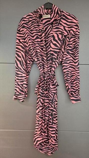 Essentiel Antwerp roze/zwart zebra print jurk maat M beschikbaar voor biedingen