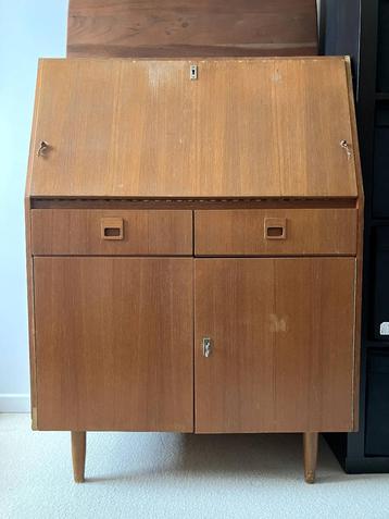 Vintage secretaresse/kast/bureau beschikbaar voor biedingen