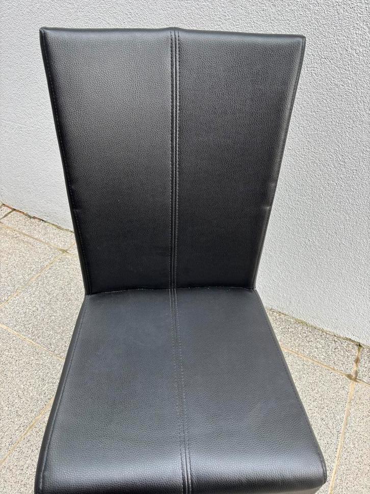 Stoelen, Huis en Inrichting, Stoelen, Gebruikt, Vijf, Zes of meer stoelen, Hout, Kunststof, Metaal, Stof, Zwart, Ophalen