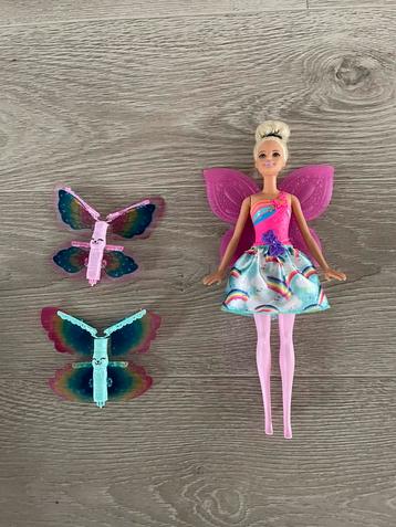 Barbiepop Dreamtopia Fee met vliegende vleugels 