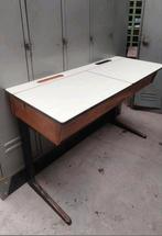 Vintage retro schoolbank dubbel bureau lessenaar, Huis en Inrichting, Bureaus, Ophalen of Verzenden, Gebruikt, Bureau