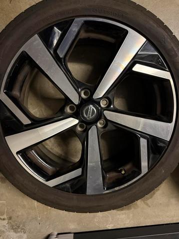 Jantes Nissan 19" + pneus 225/45 R19 beschikbaar voor biedingen