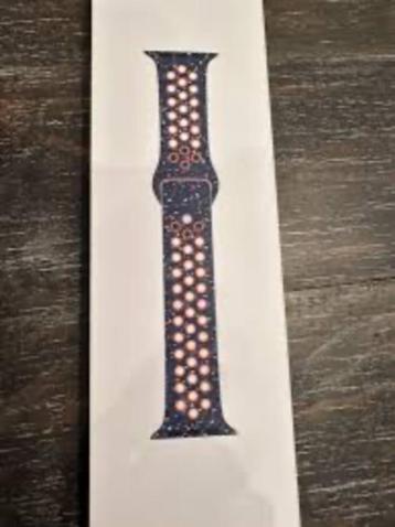 Bracelet Nike Sport pour Apple Watch avec chargeur, Enlèvement ou Envoi, APPLE