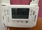 2 vannes , Thermostat Honeywell, Doe-het-zelf en Bouw, Thermostaten, Ophalen, Zo goed als nieuw