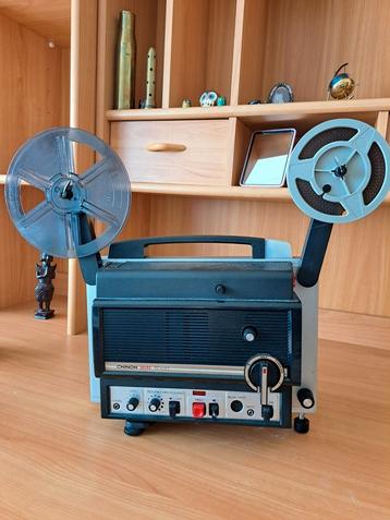 Projector met geluid  beschikbaar voor biedingen