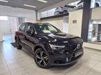 Volvo XC40 PLUS DARK BENZINE AUTOMAAT OPEN DAK (bj 2024), Auto's, Stof, Gebruikt, Zwart, Zwart
