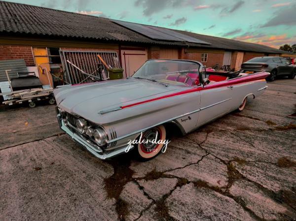 Oldmobile 1959 super 88 convertible V8, Auto's, Oldtimers, Particulier, Oldsmobile, Benzine, Cabriolet, Rood, Leder, Achterwielaandrijving