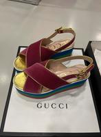 Gucci velvet sandals 39, Vêtements | Femmes, Chaussures, Comme neuf, Gucci, Autres couleurs, Enlèvement ou Envoi