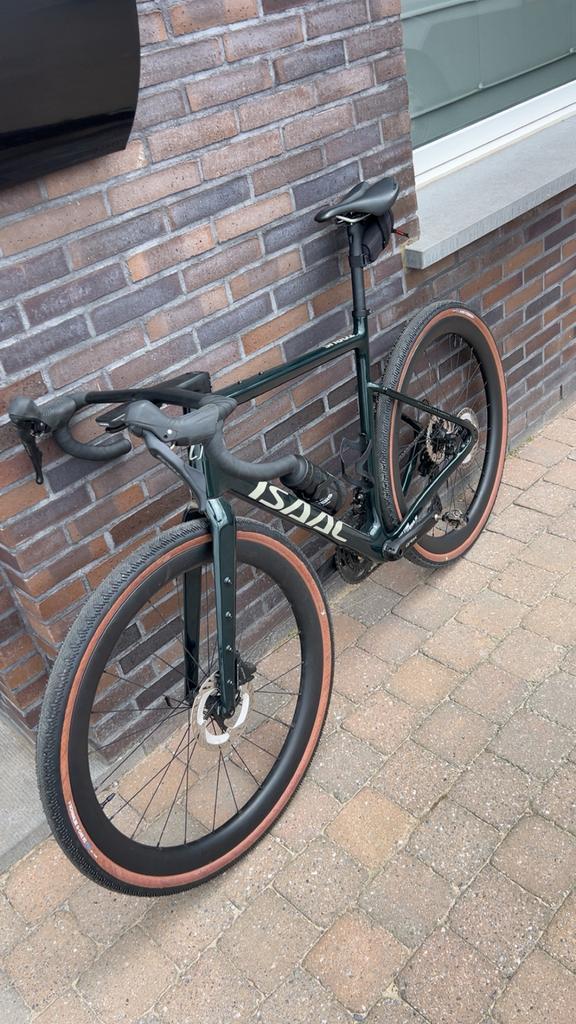 Isaac, Fietsen en Brommers, Fietsen | Mountainbikes en ATB, Zo goed als nieuw, Ophalen