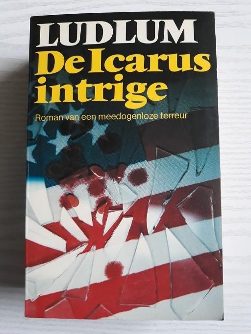 Boek Ludlum – De Icarus intrige, Boeken, Thrillers, Gelezen, België, Ophalen of Verzenden