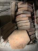 Heel oude gebakken tegels. 6 hoekig. 24 stuks., Ophalen, Gebruikt, Overige typen