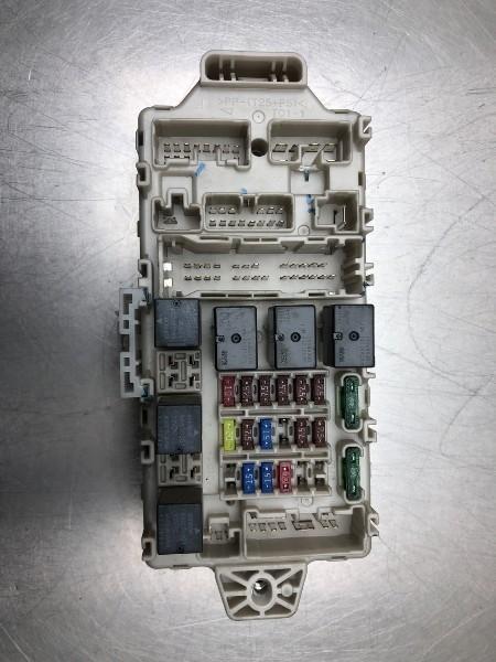 ZEKERINGKAST Mitsubishi Outlander (CU) (|70281290|), Auto-onderdelen, Elektronica en Kabels, Mitsubishi, Gebruikt