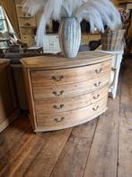 Massief houten ladekast/dressoir