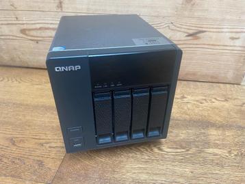 Qnap TS-469L NAS *3gb ram upgrade* + evt. hdd