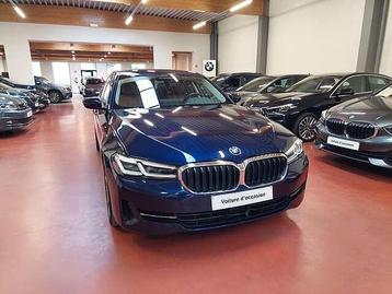 BMW 520 dA - LED - AmbientLight - Keyless - HarmanKardon++ beschikbaar voor biedingen