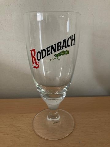 Bierglazen Rodenbach en Elephant Carlsberg beschikbaar voor biedingen
