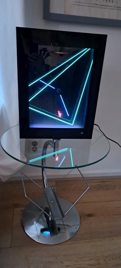 Zeldzame vintage/retro klok uit de jaren 80Memphis tijdperk, Maison & Meubles, Accessoires pour la Maison | Horloges, Utilisé