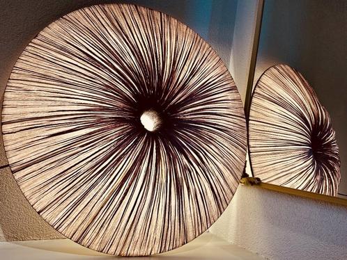 Aqua Creations Stand By wandlamp taupe Purple Rain 90 cm, Huis en Inrichting, Lampen | Wandlampen, Gebruikt, Metaal, Stof, Overige materialen