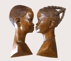 African Art jong koppel. Gesigneerd Makakala (Congo), Ophalen of Verzenden