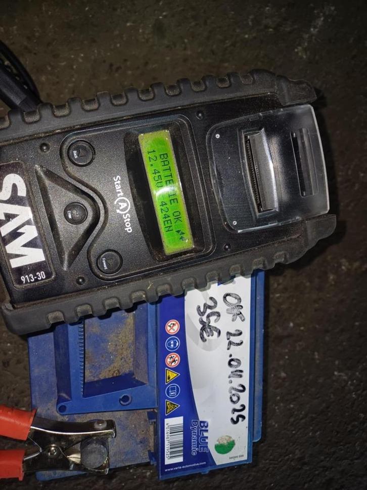 A vendre Varta 12V 60Ah 540A, Auto-onderdelen, Accu's en Toebehoren, Volkswagen, Gebruikt, Ophalen