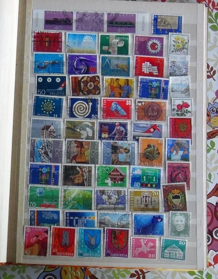 Postzegelalbum A4 (50) veel Zwitserland, Postzegels en Munten, Postzegels | Volle albums en Verzamelingen, Ophalen of Verzenden