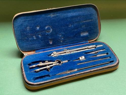 Vintage Tekenset / Passerset “Precision” – compleet in etui, Antiek en Kunst, Antiek | Kantoor en Zakelijk, Ophalen of Verzenden