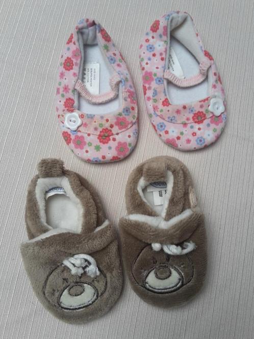 2 Mooie nieuwe paren babyslofjes (o.a. Noukie’s), maat 56-62, Kinderen en Baby's, Babykleding | Schoentjes en Sokjes, Nieuw, Jongetje of Meisje