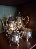 Zilverkleurige klassieke theeset bestaande uit 4 delen, Ophalen