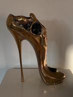 Kunstwerk "Shädelschuh" (Skull Shoe) Paul Wunderlich 1976, Ophalen