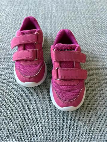Fuschia sportschoenen maat 29 beschikbaar voor biedingen