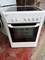 Elektrisch kookfornuis met oven 1 jaar oud, Ophalen, Zo goed als nieuw, Elektrisch
