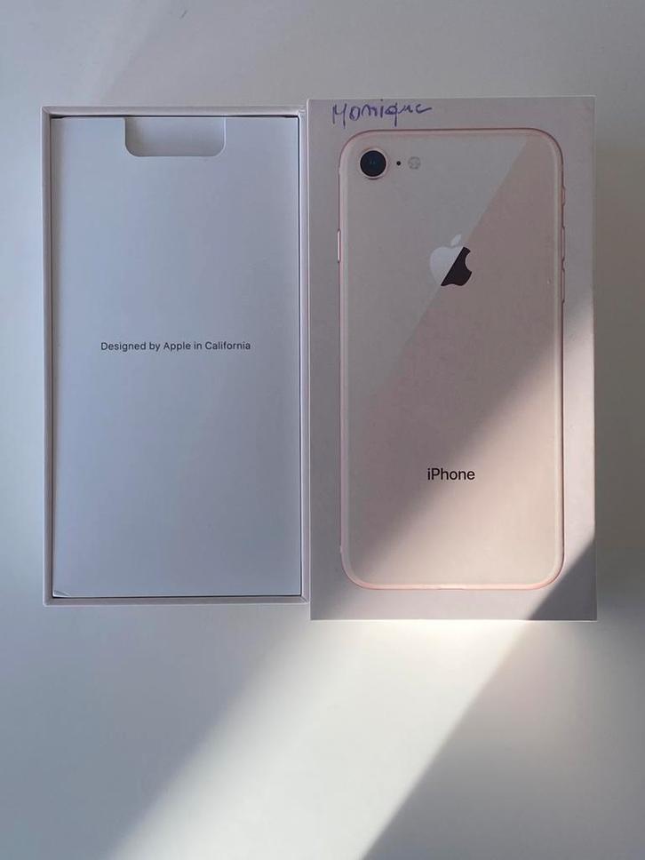 iPhone 8 + Draadloze oplader Belkin, Telecommunicatie, Mobiele telefoons | Toebehoren en Onderdelen, Gebruikt, Apple iPhone, Overige typen