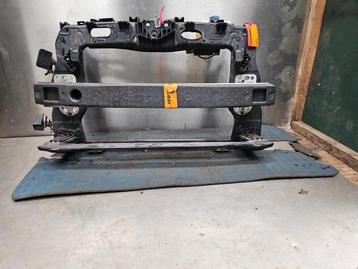 Frontpaneel van een Fiat 500L beschikbaar voor biedingen