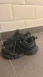 Balenciaga Tracks, Ophalen, Zwart, Sneakers, Gedragen