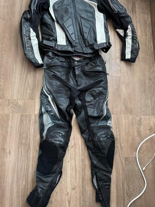 2 delig lederen motorpak met schoenen en handschoenen, Motoren, Kleding | Motorkleding, Handschoenen, Ophalen