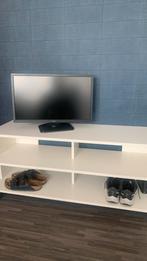 IKEA TV meubel - 117,5 x 38 x 51 ( hoogte met wielen in), Huis en Inrichting, Zo goed als nieuw, Ophalen