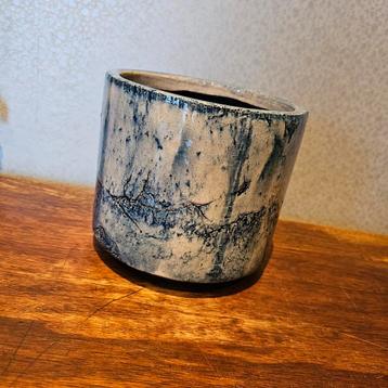 Pot de fleurs bleu., Enlèvement ou Envoi, Moins de 25 cm, Comme neuf, Intérieur